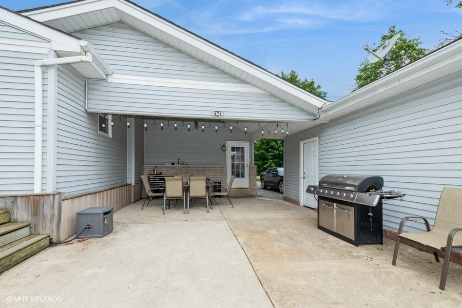 23765 S Loomis Street, Crete, IL 60417