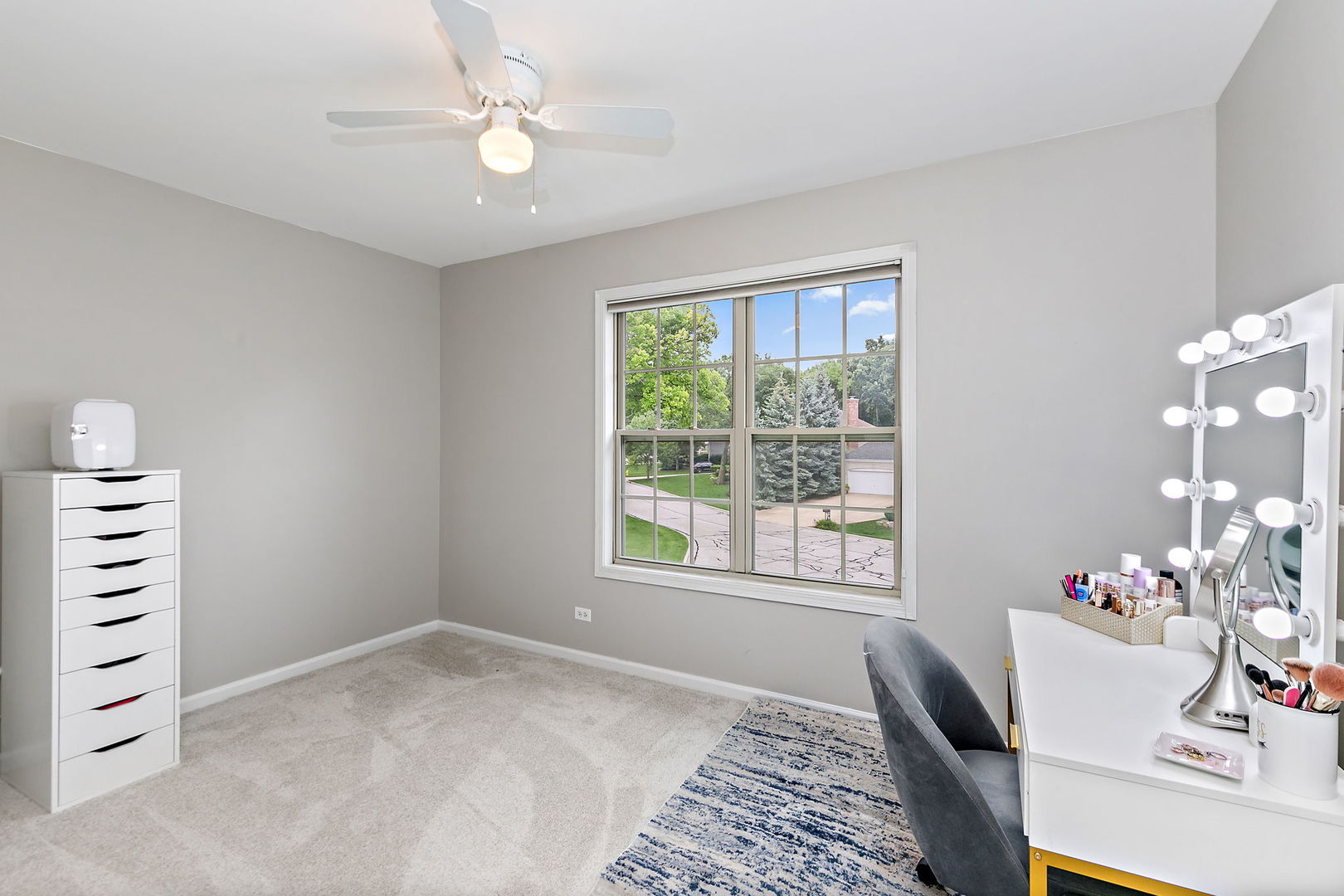 1027 Acorn Hill Lane, West Chicago, IL 60185