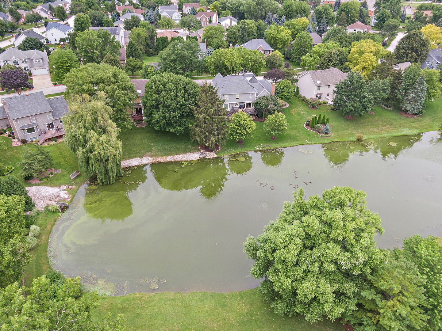1027 Acorn Hill Lane, West Chicago, IL 60185