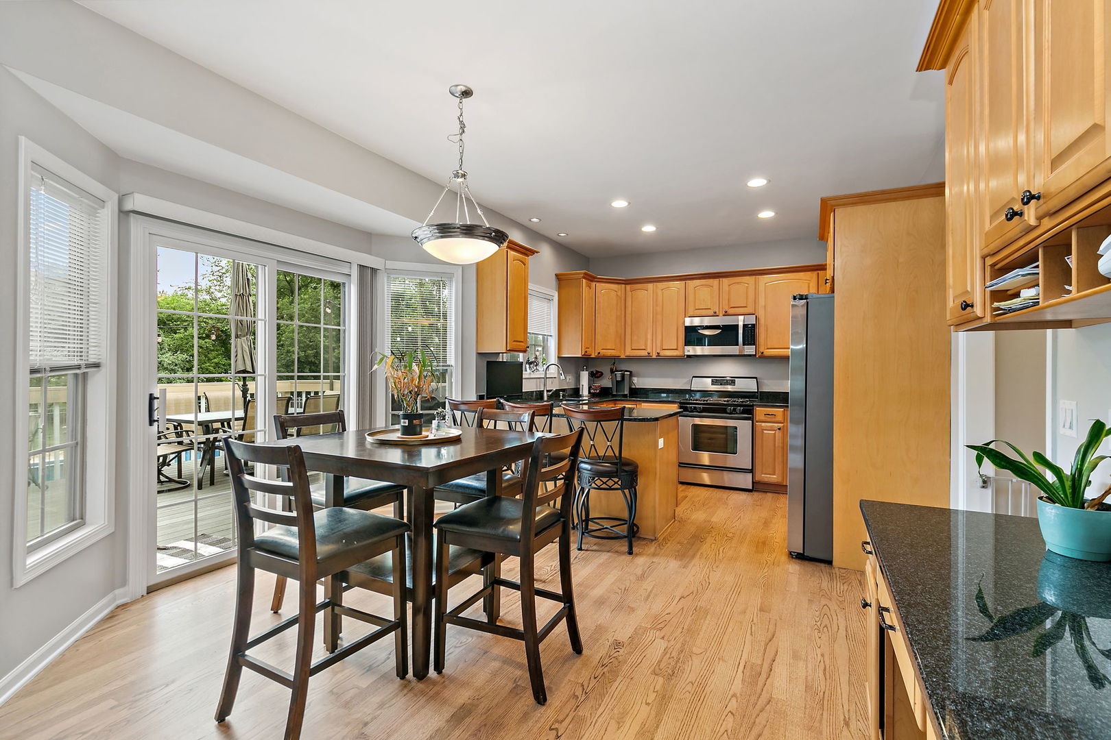 1027 Acorn Hill Lane, West Chicago, IL 60185