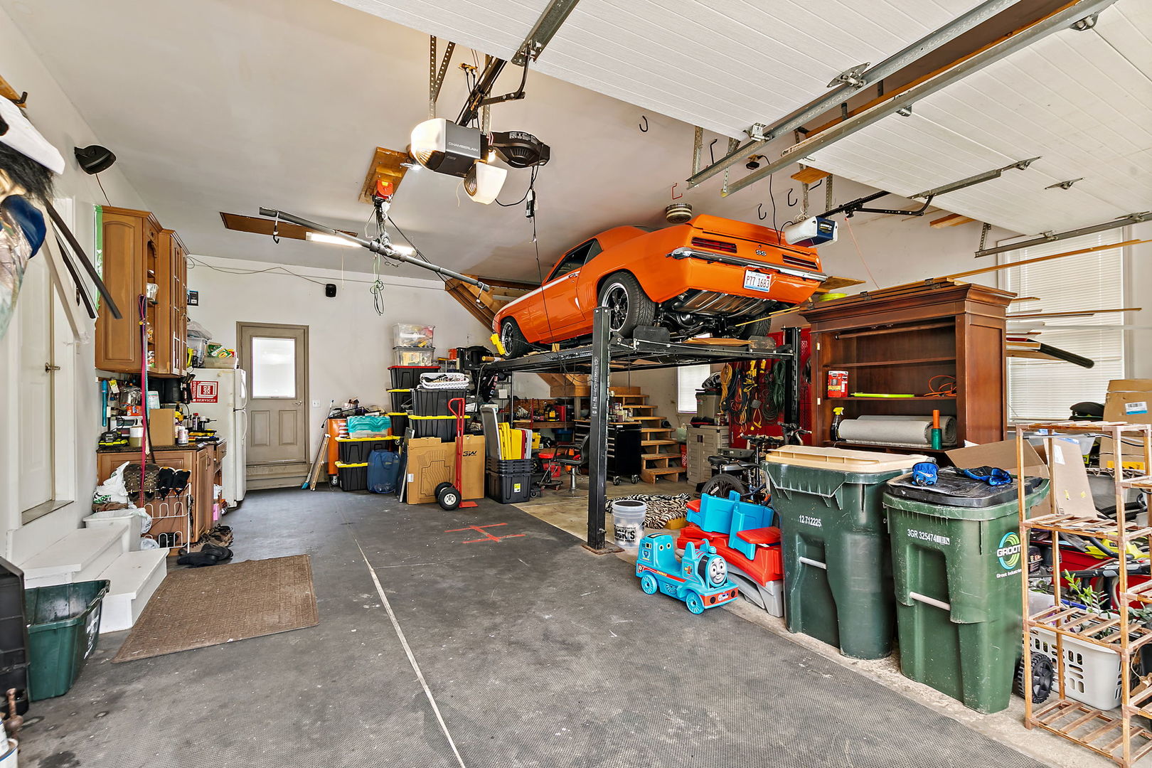 1027 Acorn Hill Lane, West Chicago, IL 60185