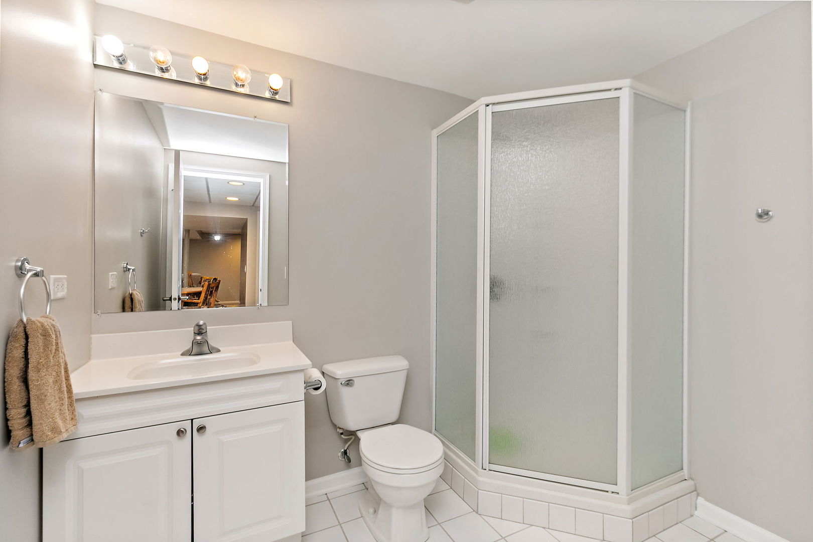 1027 Acorn Hill Lane, West Chicago, IL 60185