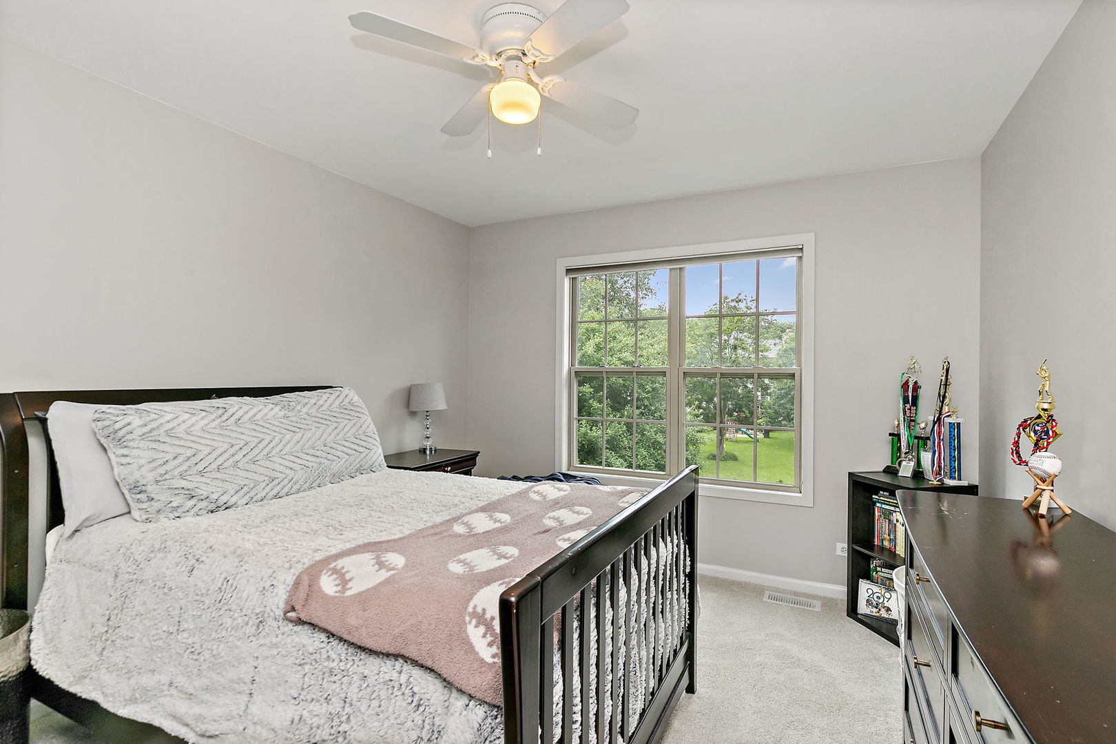 1027 Acorn Hill Lane, West Chicago, IL 60185