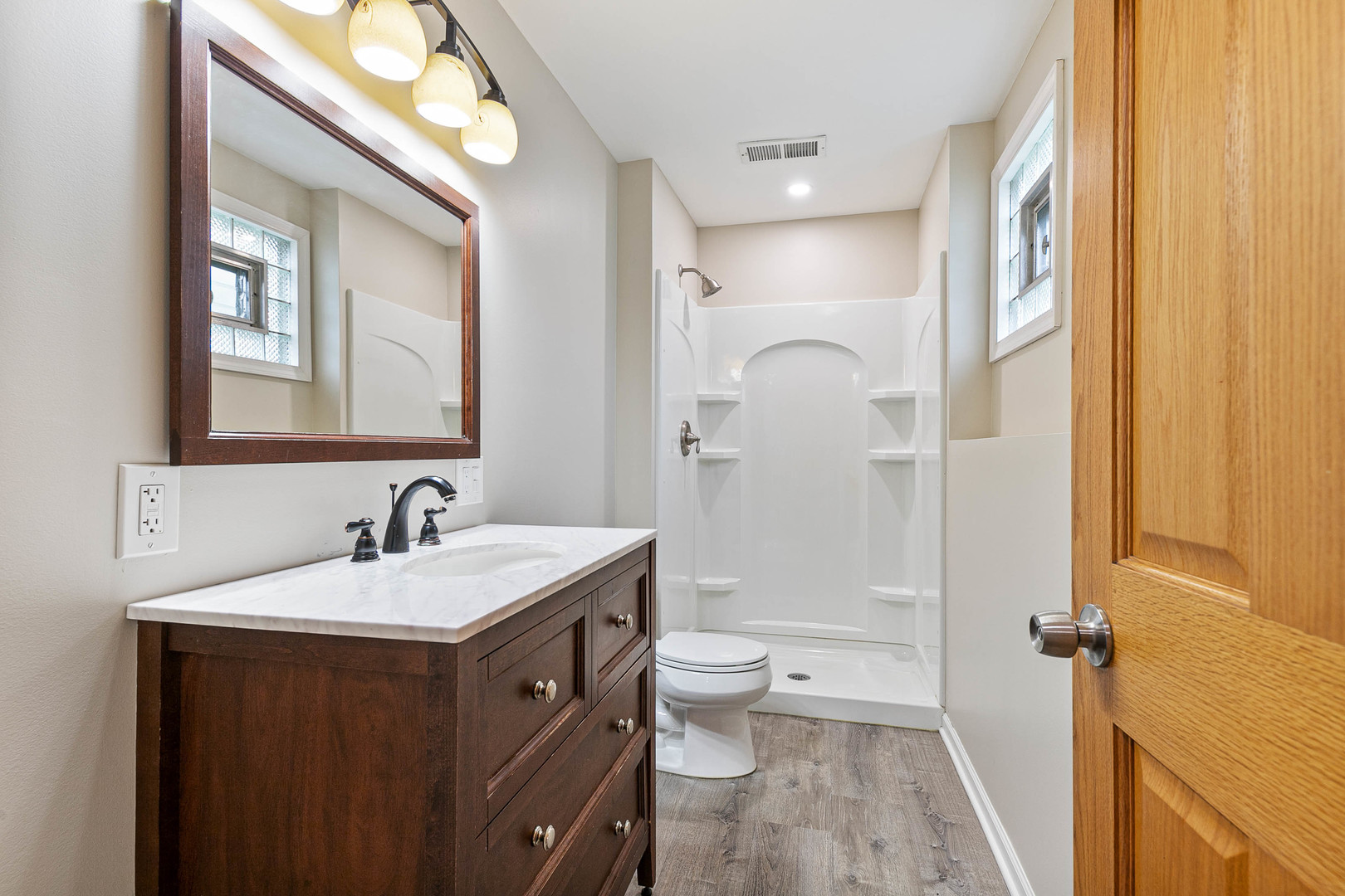 1N210 Darling Street, Carol Stream, IL 60188