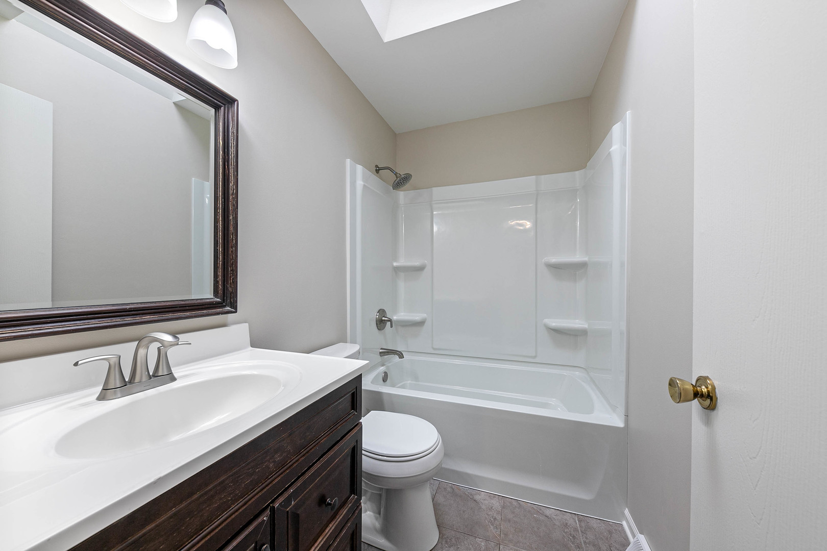1N210 Darling Street, Carol Stream, IL 60188