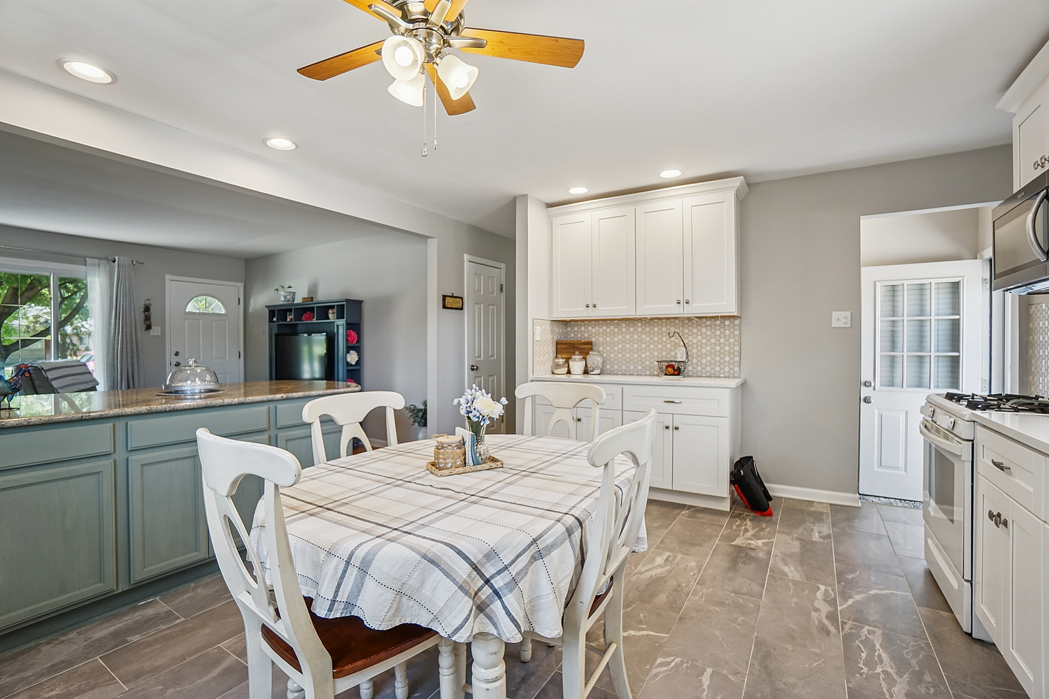 3109 Hopkins Street, Steger, IL 60475