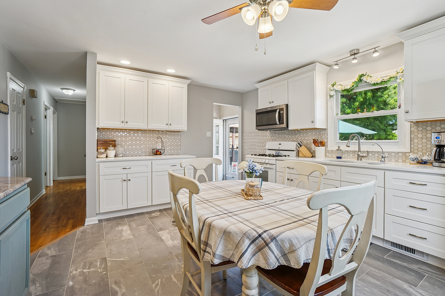 3109 Hopkins Street, Steger, IL 60475