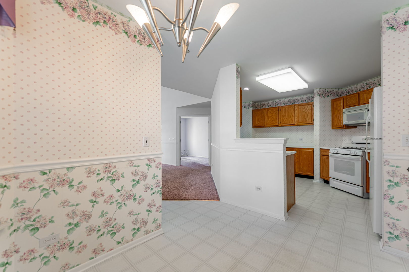 407 Cromwell Circle #1, Bartlett, IL 60103