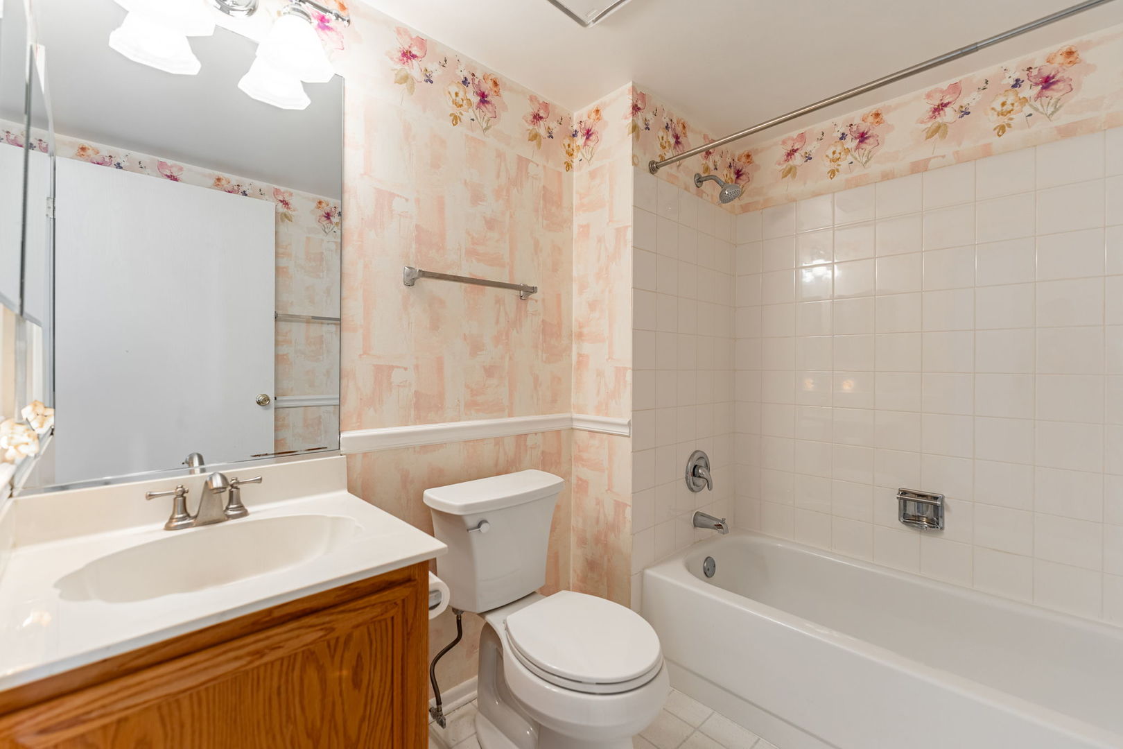 407 Cromwell Circle #1, Bartlett, IL 60103
