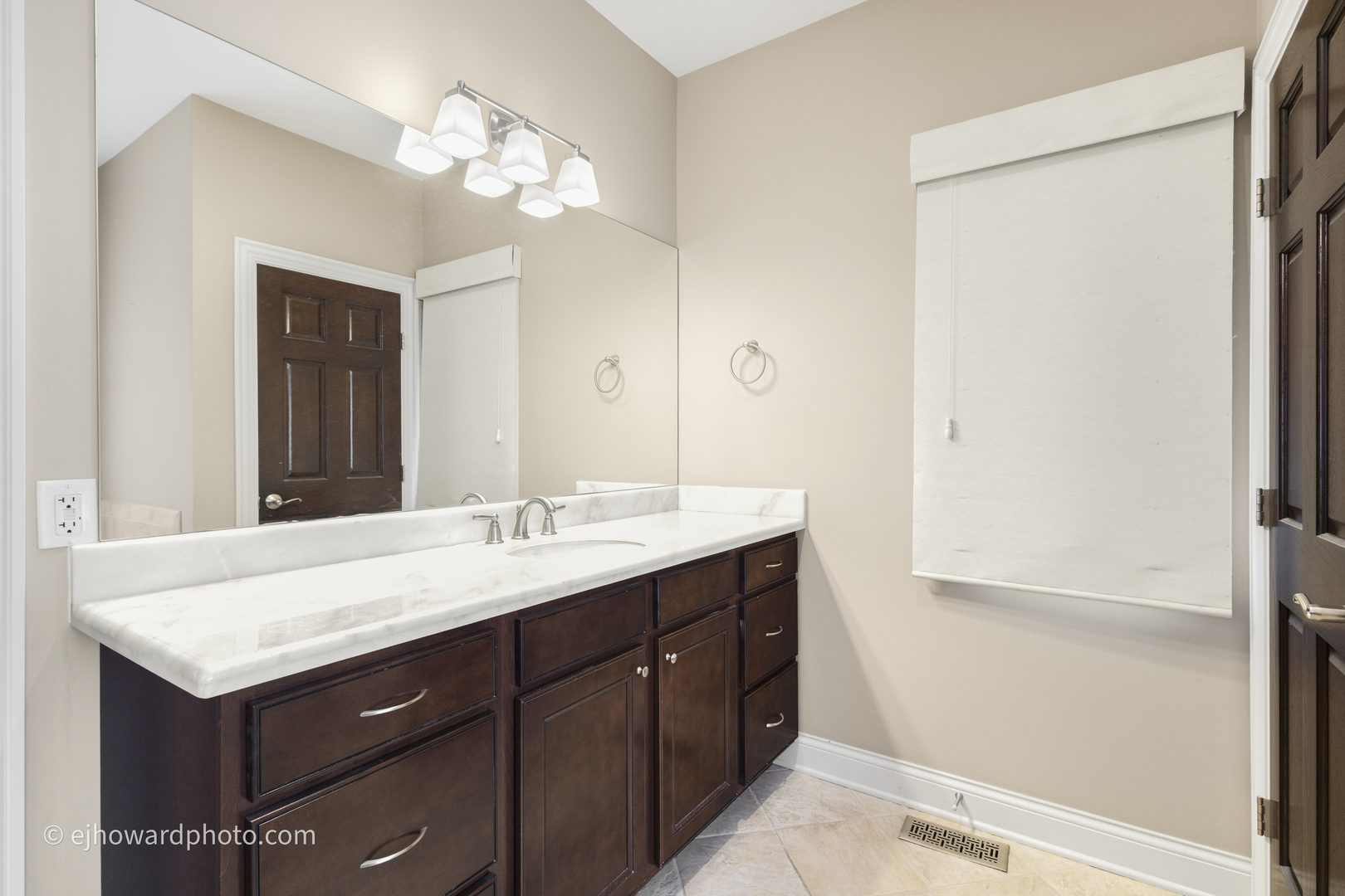 12891 Mayfair Drive, Lemont, IL 60439