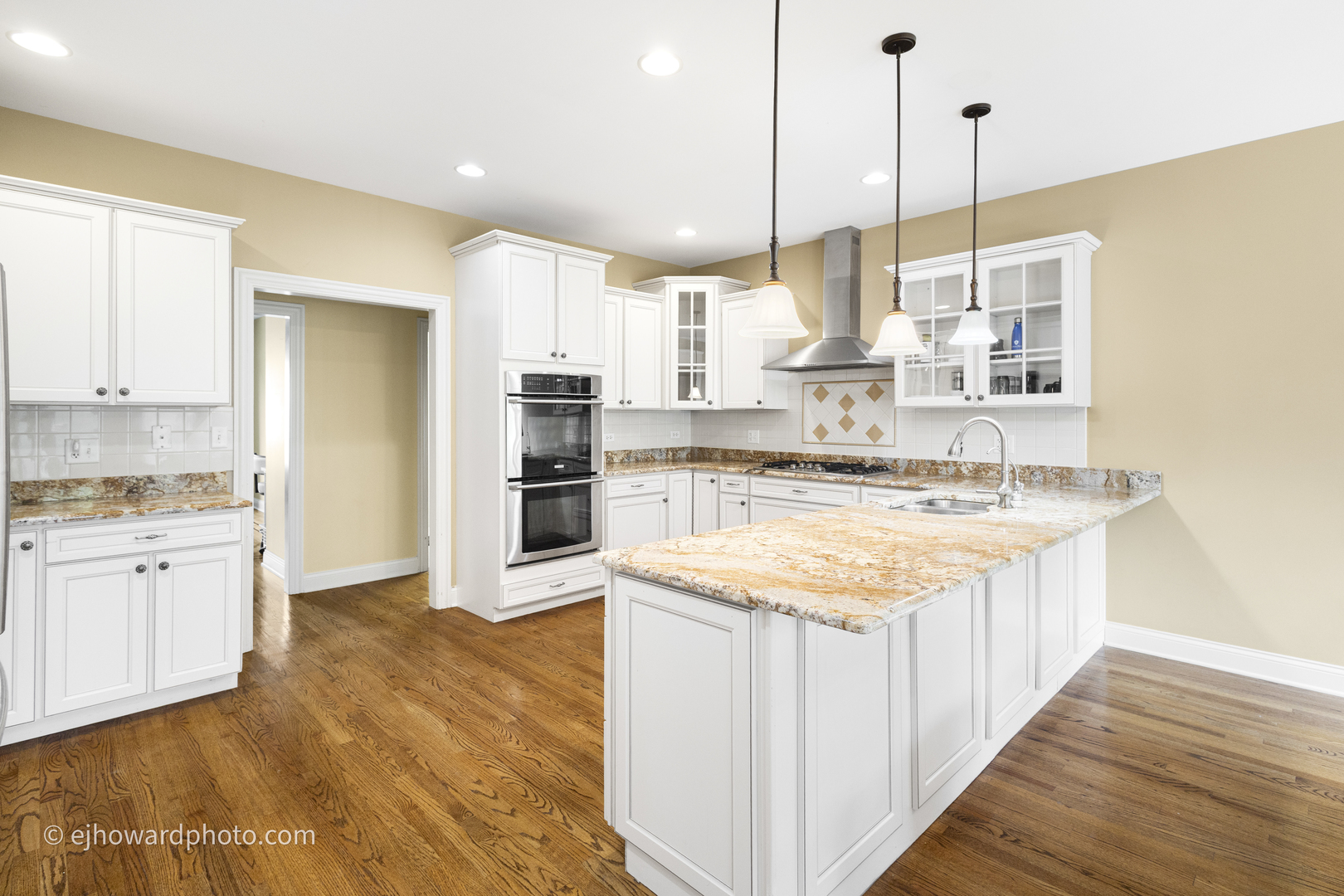 12891 Mayfair Drive, Lemont, IL 60439