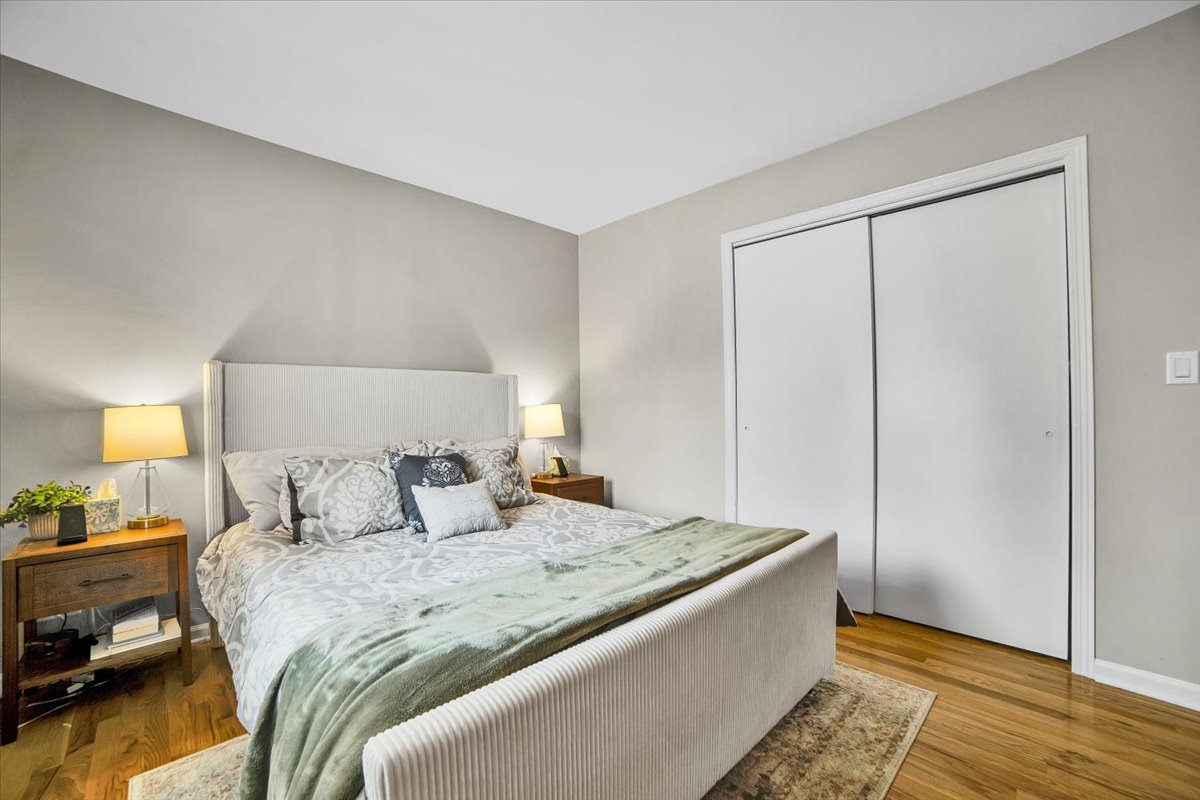 209 E Blair Street, West Chicago, IL 60185