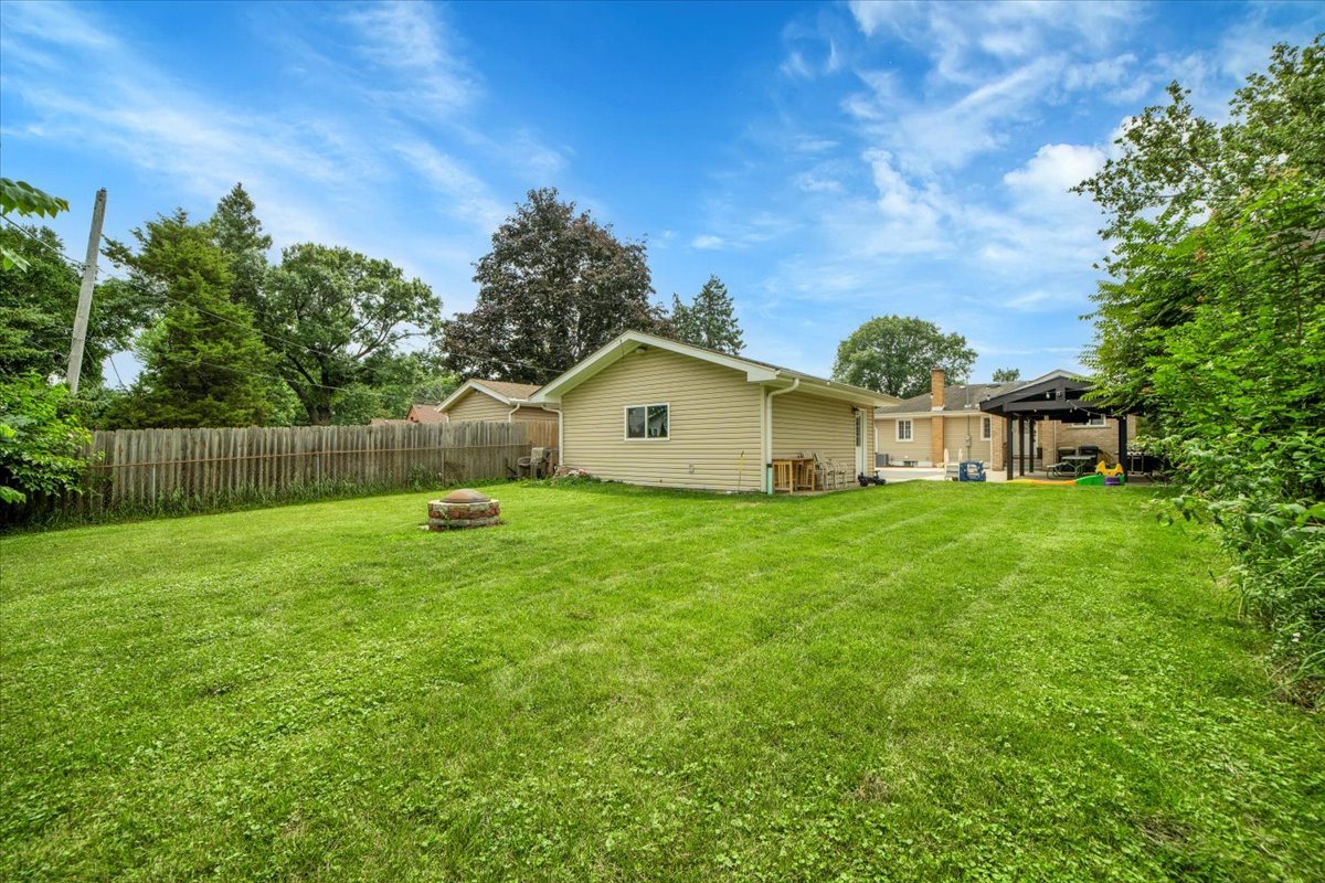 209 E Blair Street, West Chicago, IL 60185
