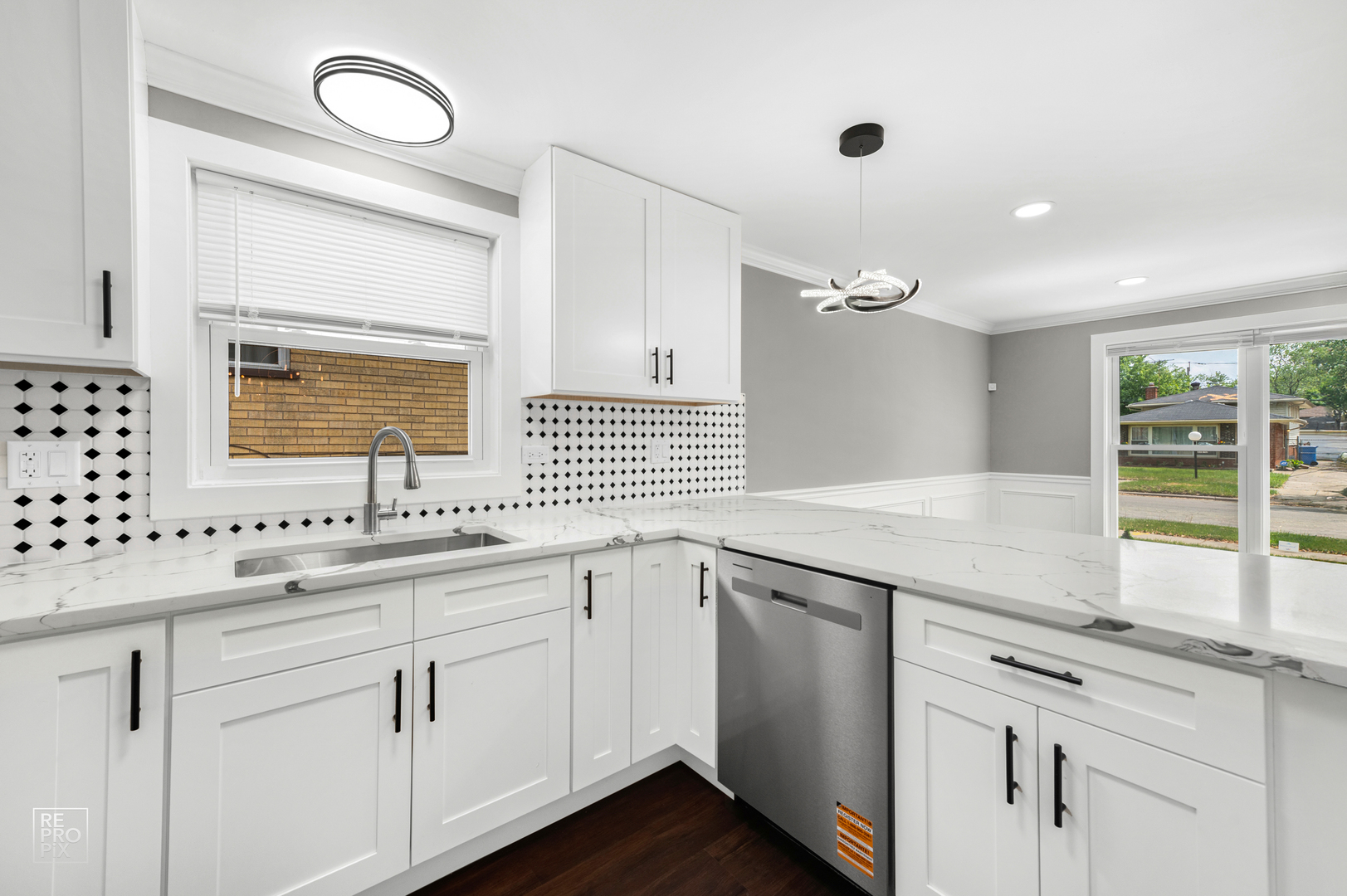 11642 S Elizabeth Street, Chicago, IL 60643