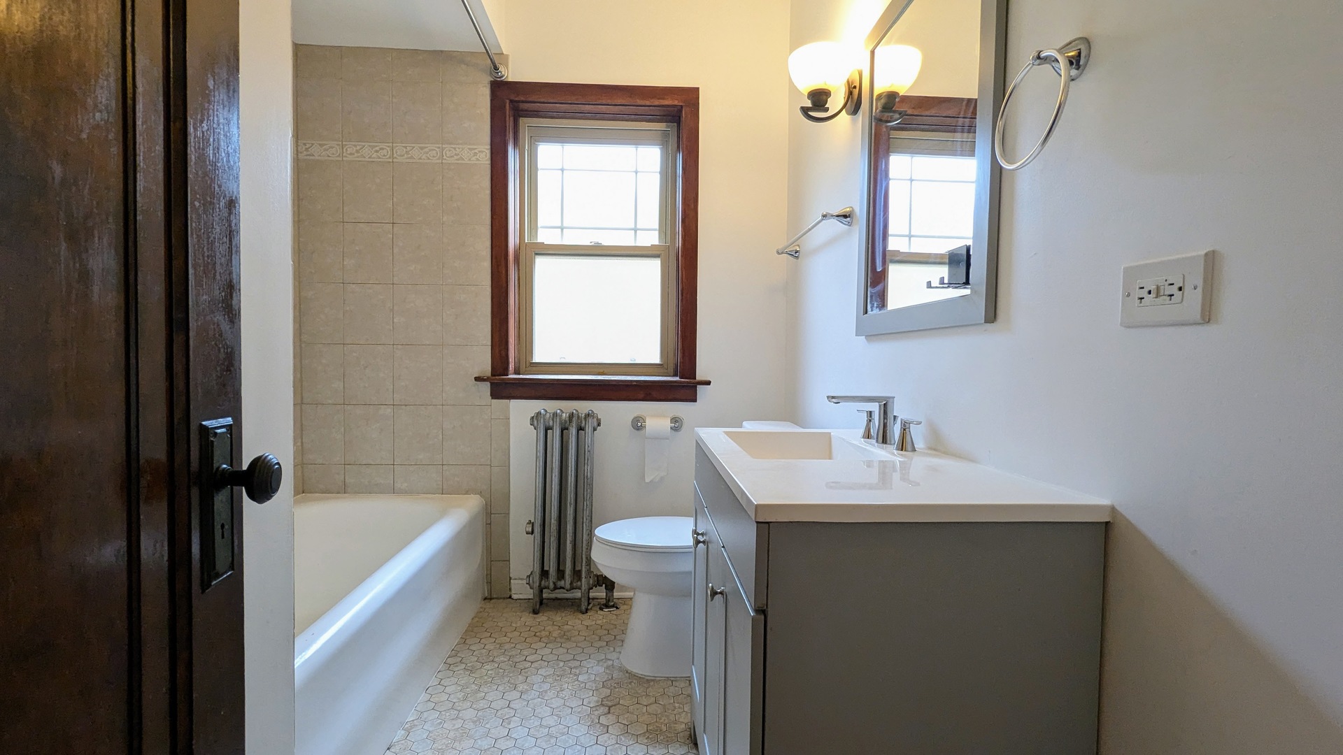 1010 N Austin Boulevard #2S, Oak Park, IL 60302