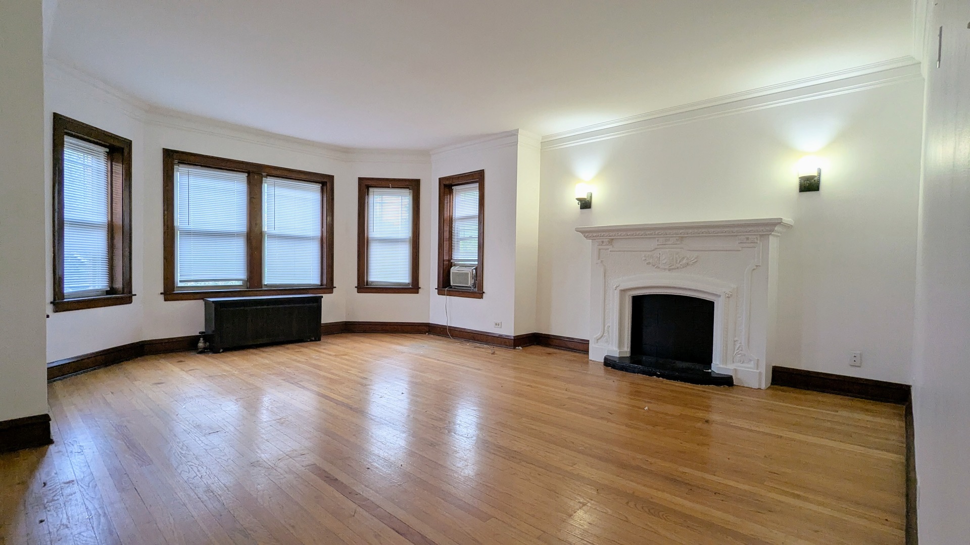 1010 N Austin Boulevard #2S, Oak Park, IL 60302