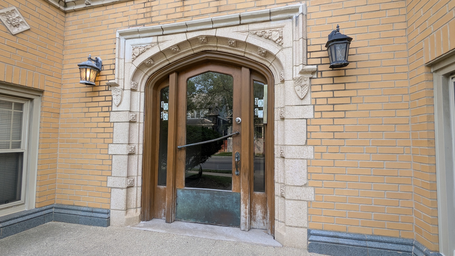 1010 N Austin Boulevard #2S, Oak Park, IL 60302