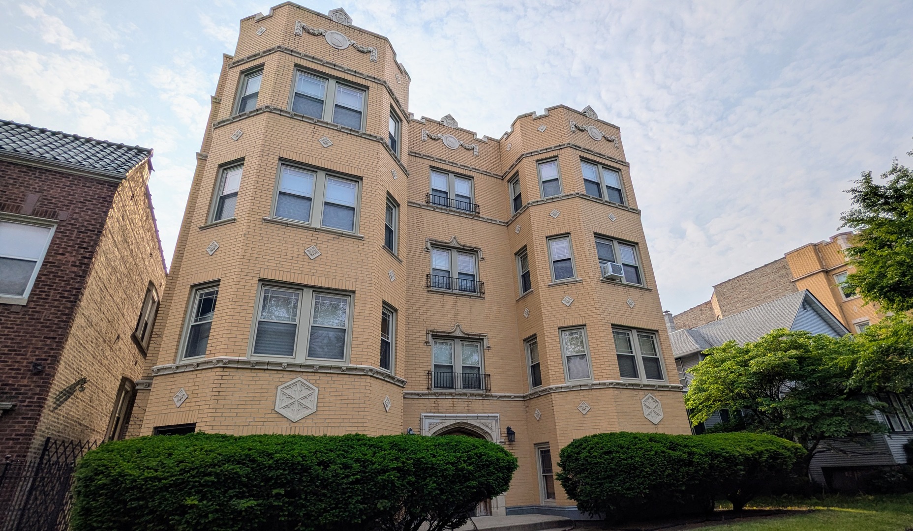 1010 N Austin Boulevard #2S, Oak Park, IL 60302