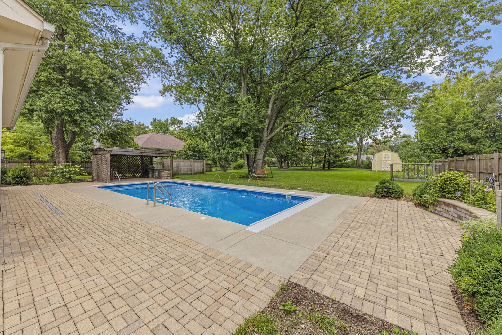 1917 South Street, Geneva, IL 60134