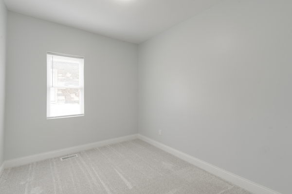 821 N Rosewood Avenue, Kankakee, IL 60901