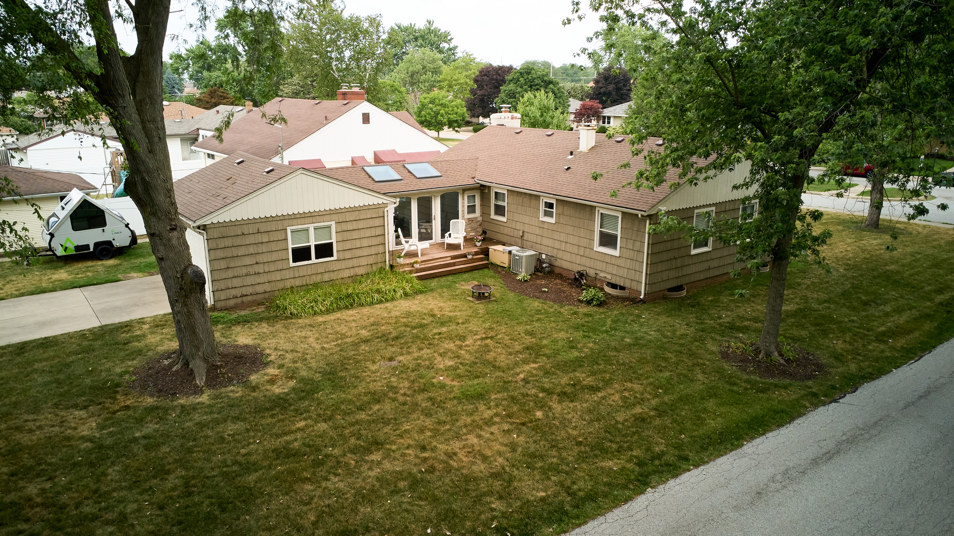 8952 Branton Avenue, Highland, IN 46322