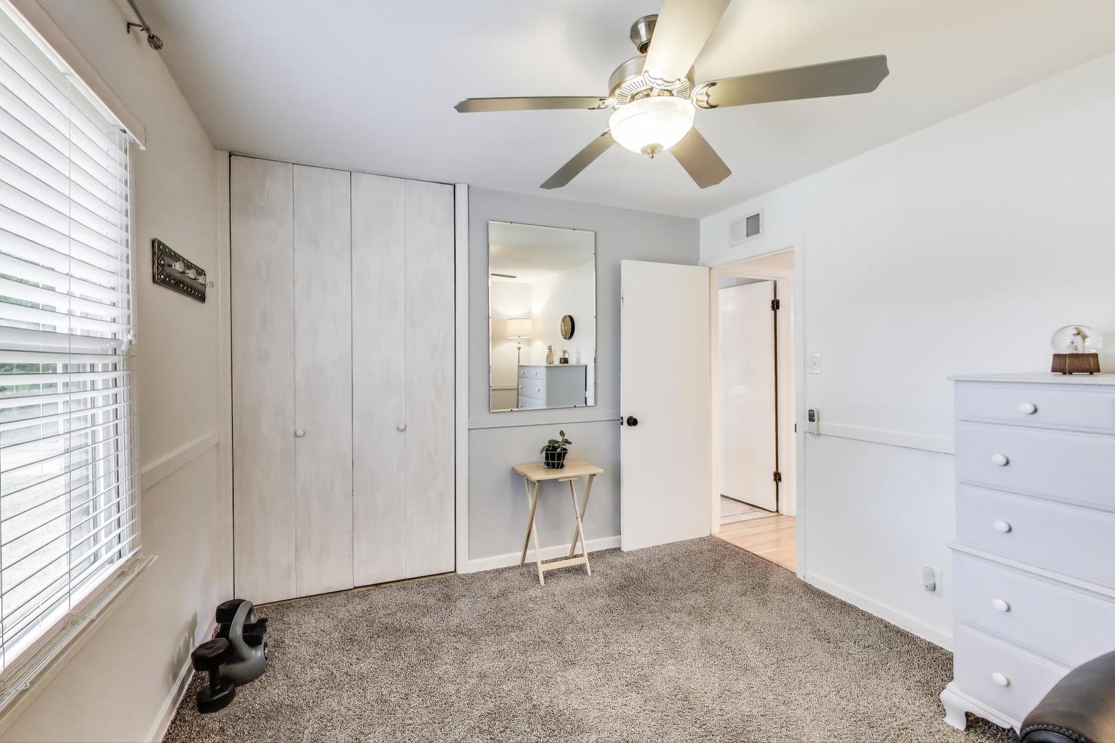 8952 Branton Avenue, Highland, IN 46322