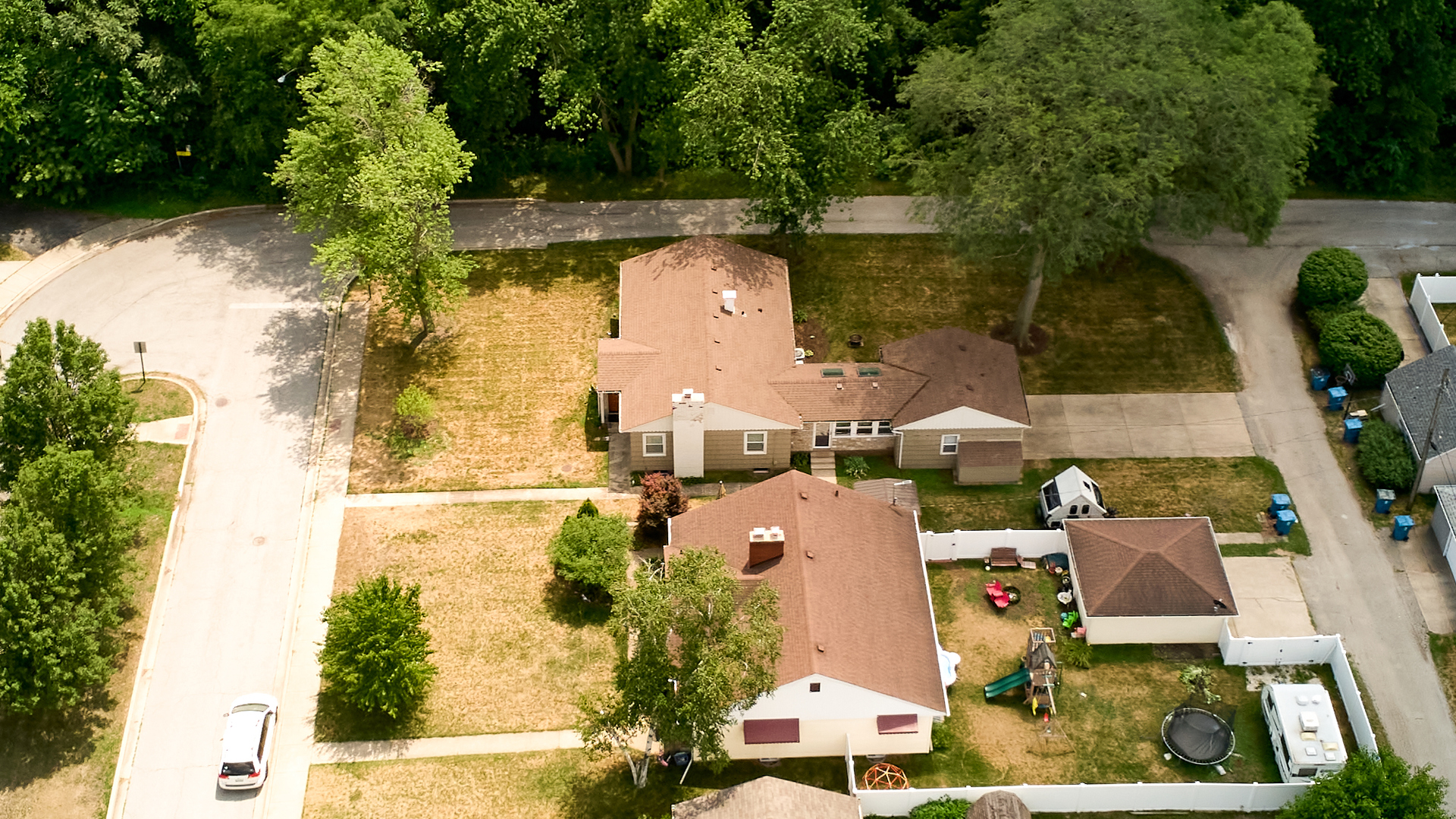 8952 Branton Avenue, Highland, IN 46322