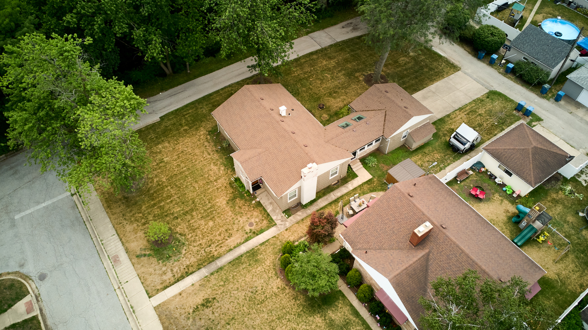8952 Branton Avenue, Highland, IN 46322