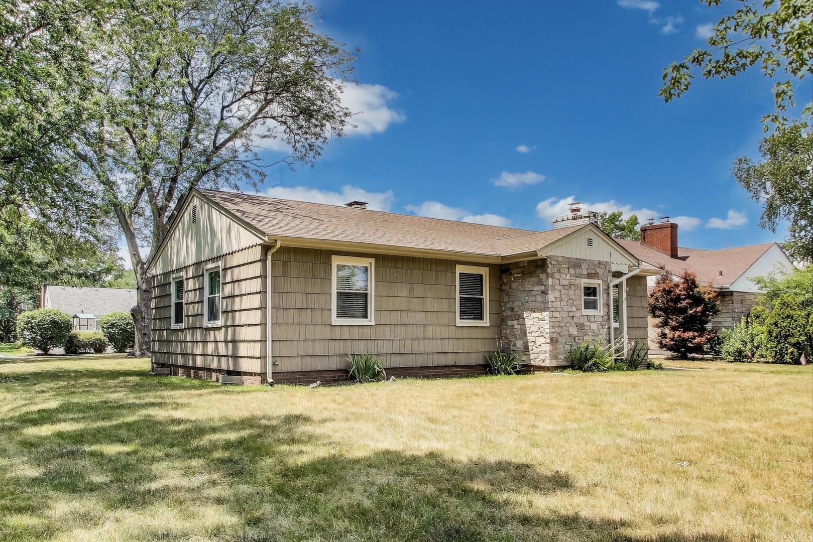 8952 Branton Avenue, Highland, IN 46322