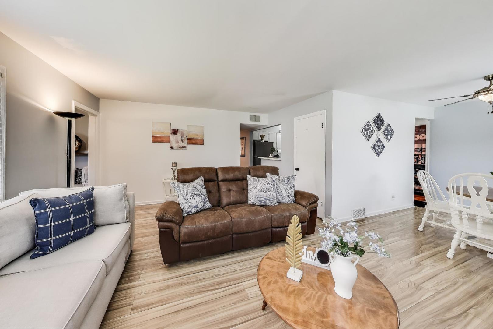 8952 Branton Avenue, Highland, IN 46322