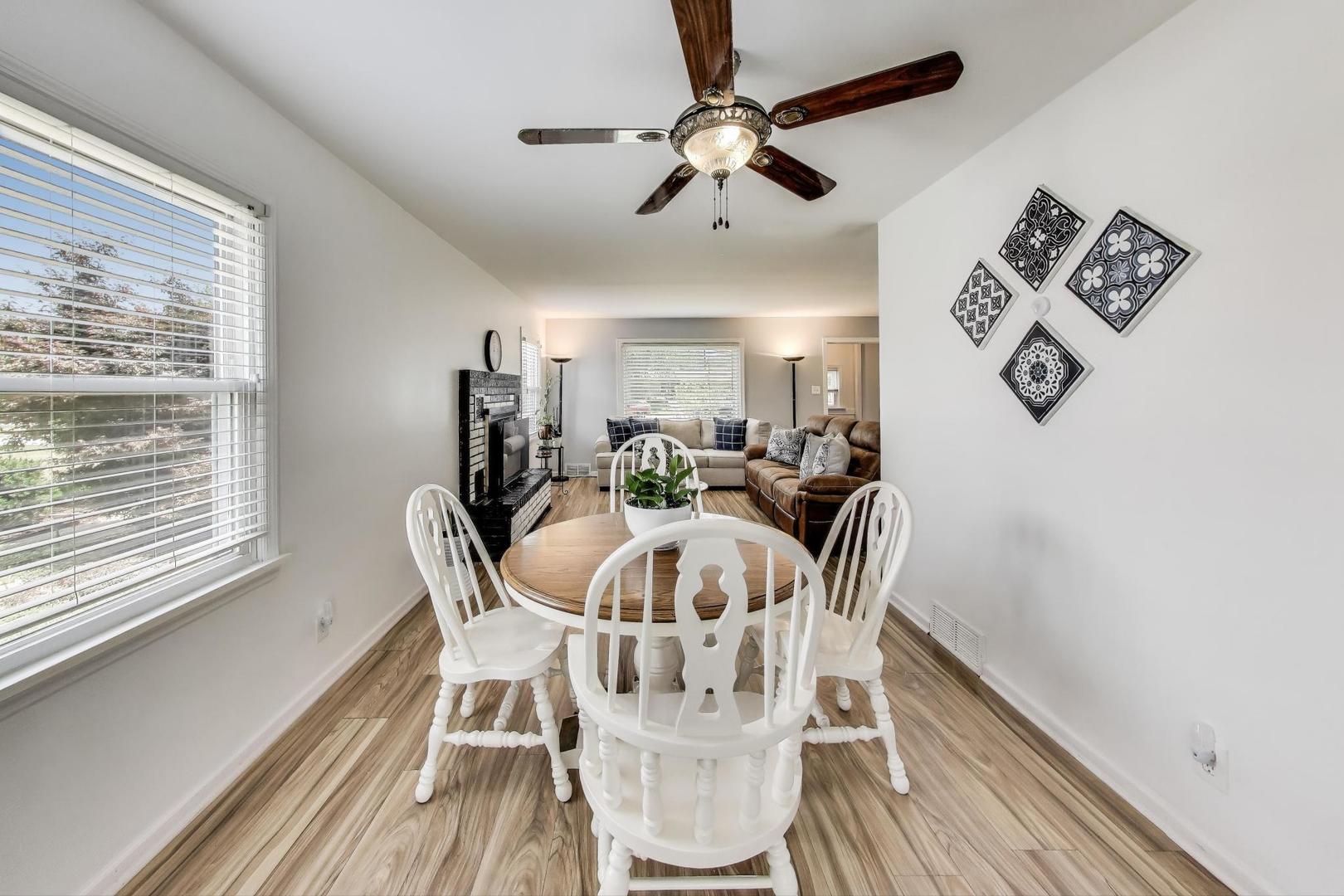 8952 Branton Avenue, Highland, IN 46322