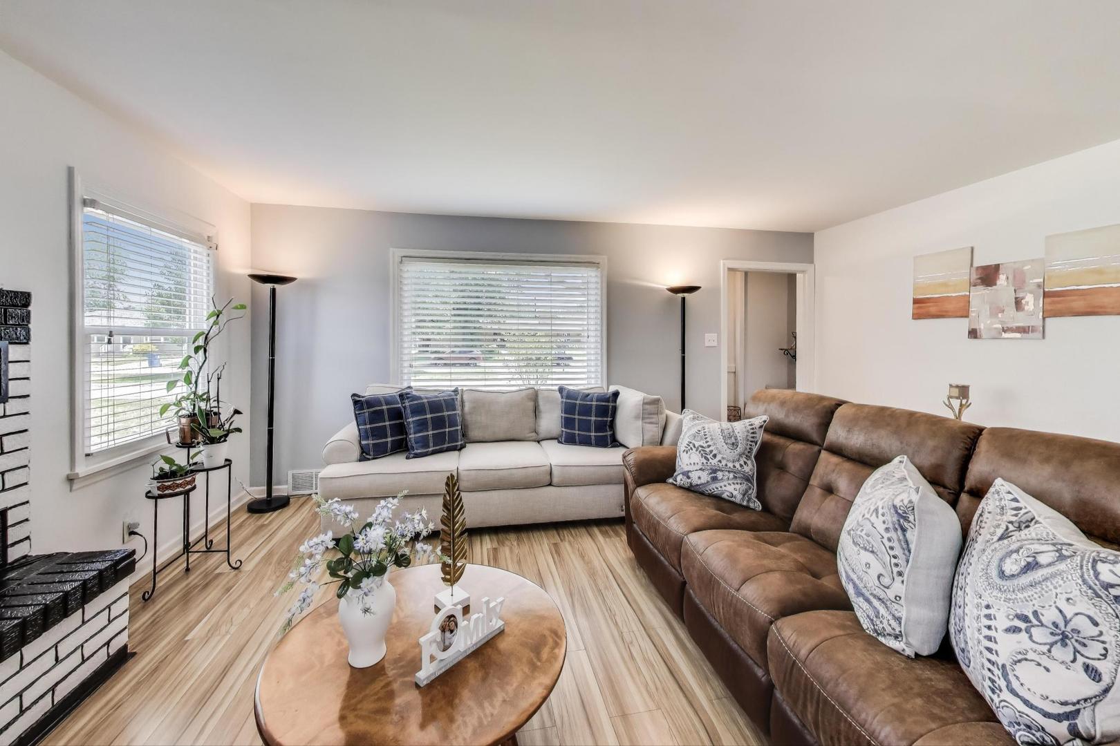 8952 Branton Avenue, Highland, IN 46322
