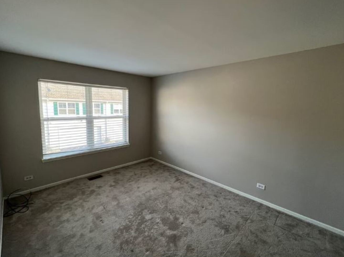 2262 Georgetown Circle, Aurora, IL 60503