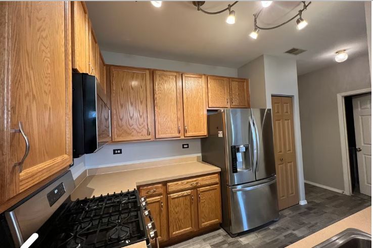2262 Georgetown Circle, Aurora, IL 60503