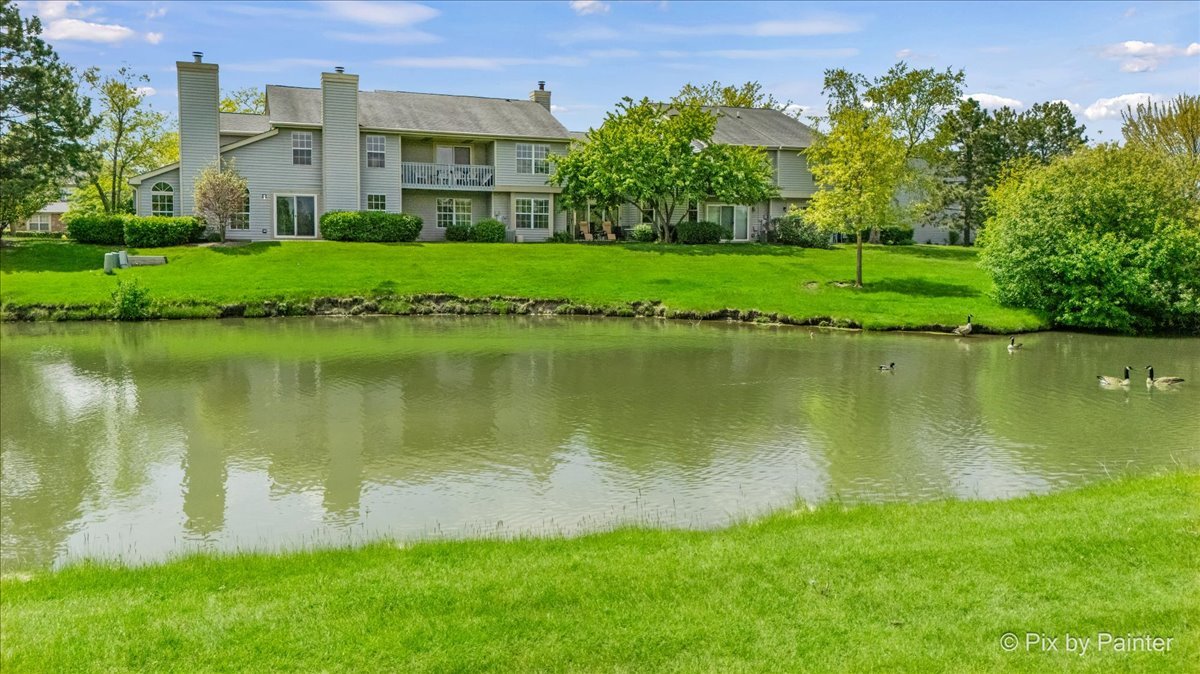 1471 Club Drive, Glendale Heights, IL 60139
