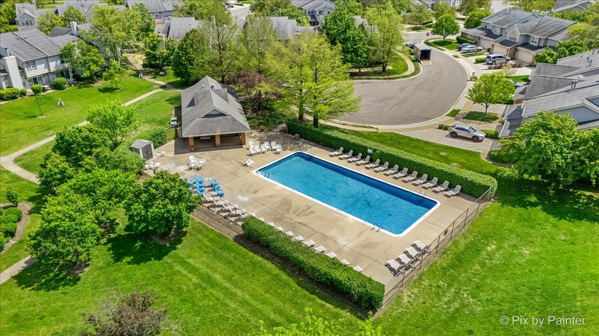 1471 Club Drive, Glendale Heights, IL 60139