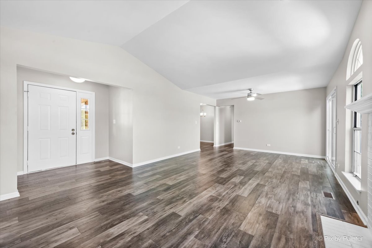 1471 Club Drive, Glendale Heights, IL 60139