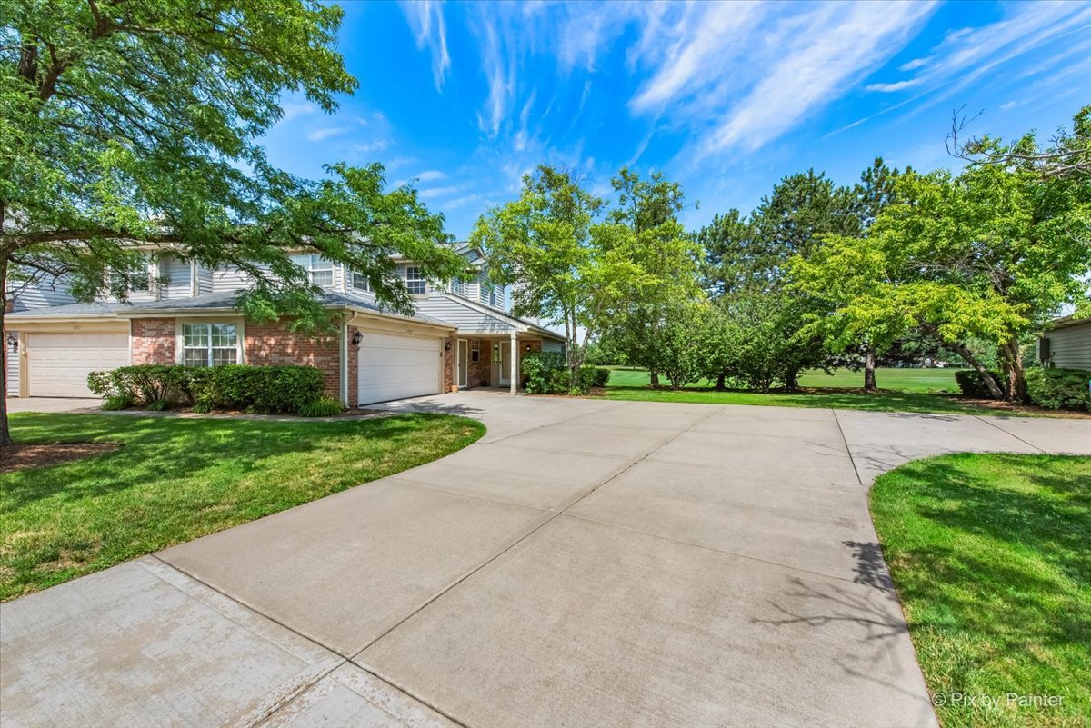 1471 Club Drive, Glendale Heights, IL 60139