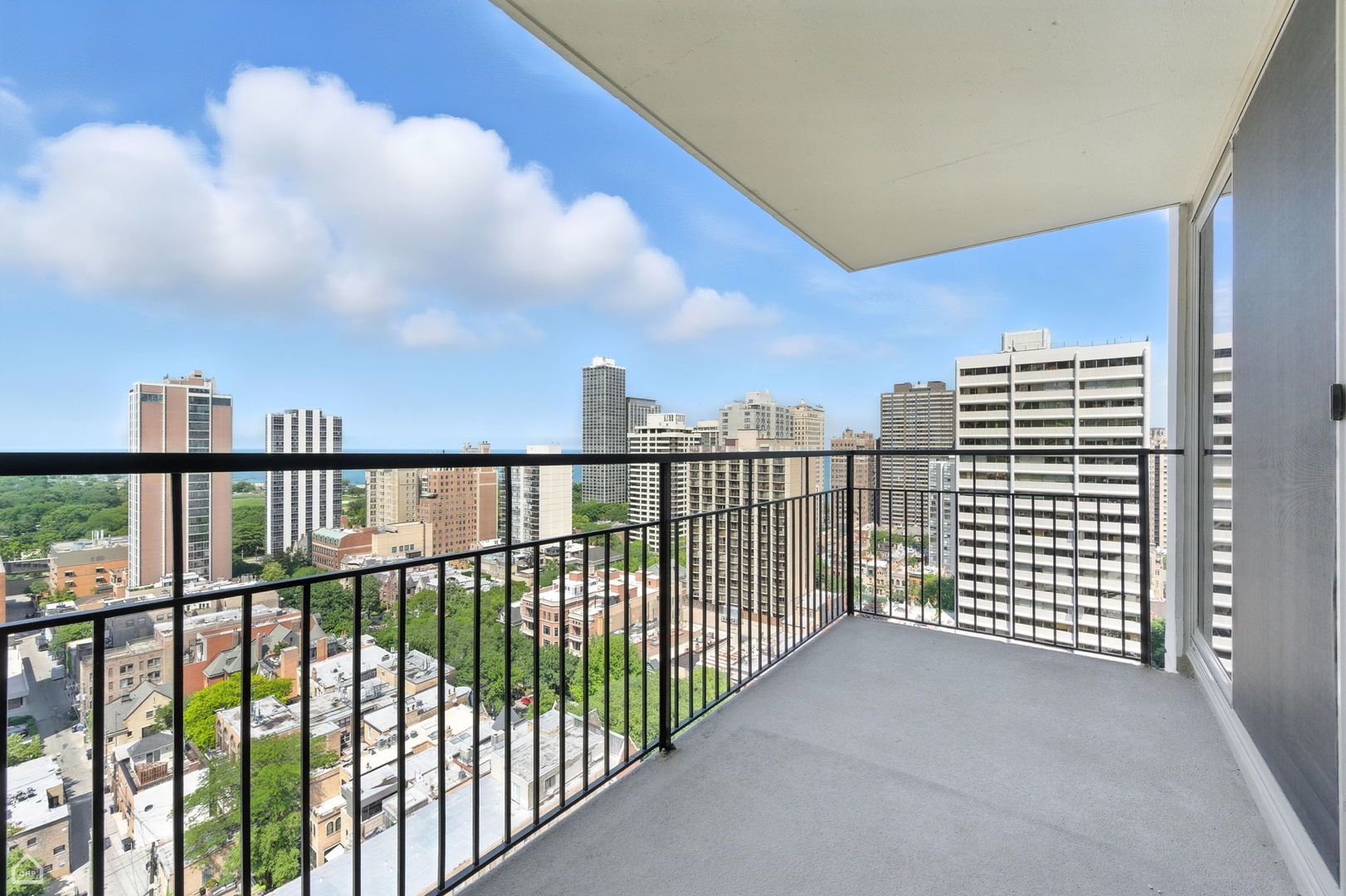 88 W Schiller Street #2301, Chicago, IL 60610