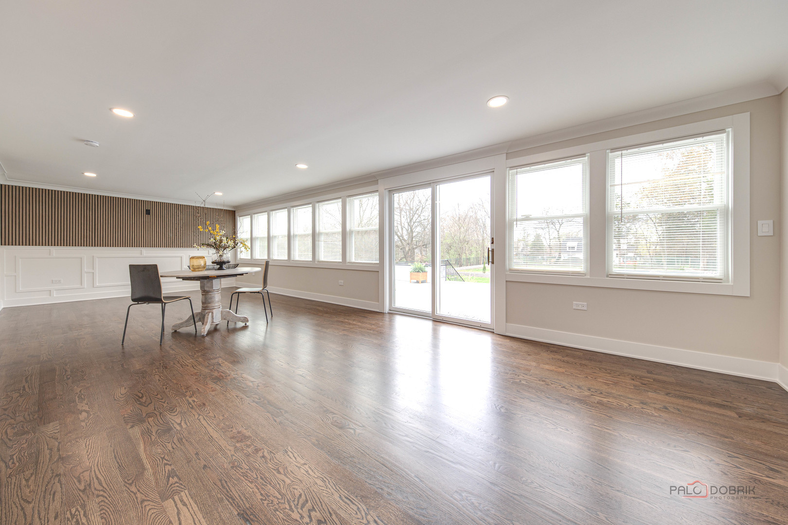 1912 N Summit Street, Wheaton, IL 60187
