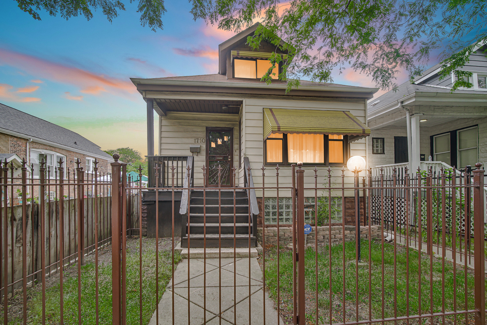 1710 W 71st Street, Chicago, IL 60636