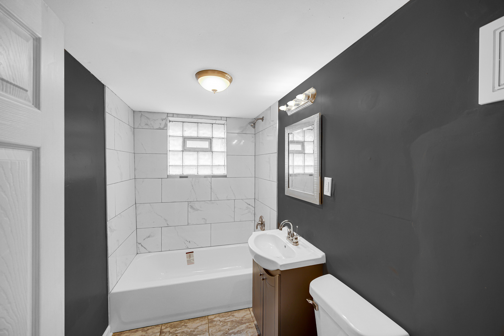 1710 W 71st Street, Chicago, IL 60636