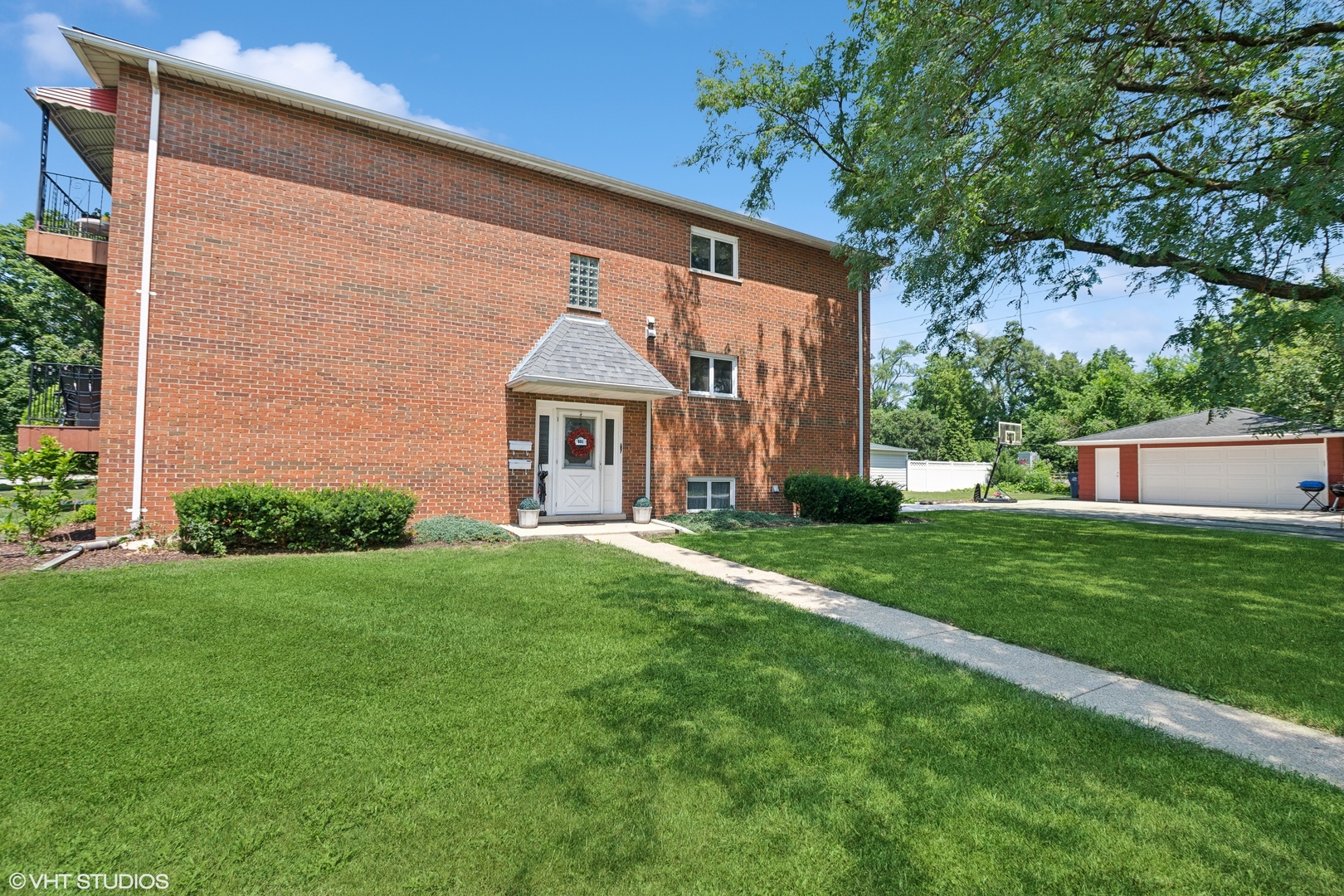 801 Barnsdale Road, La Grange Park, IL 60526