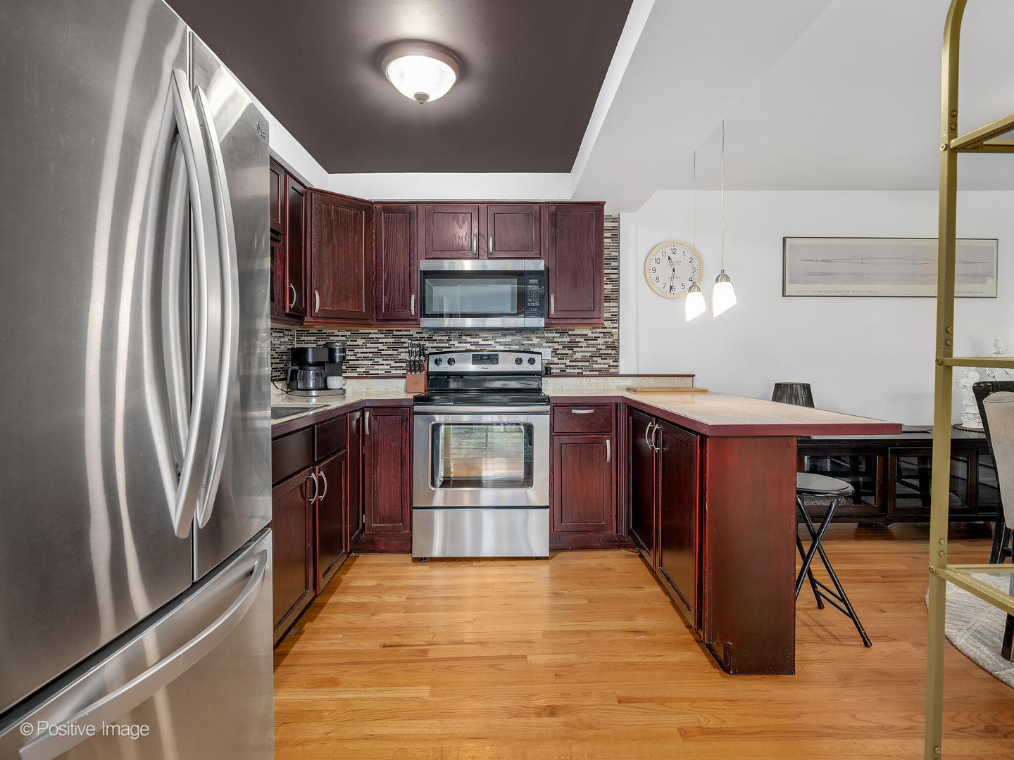 901 S 8th Avenue #11, La Grange, IL 60525
