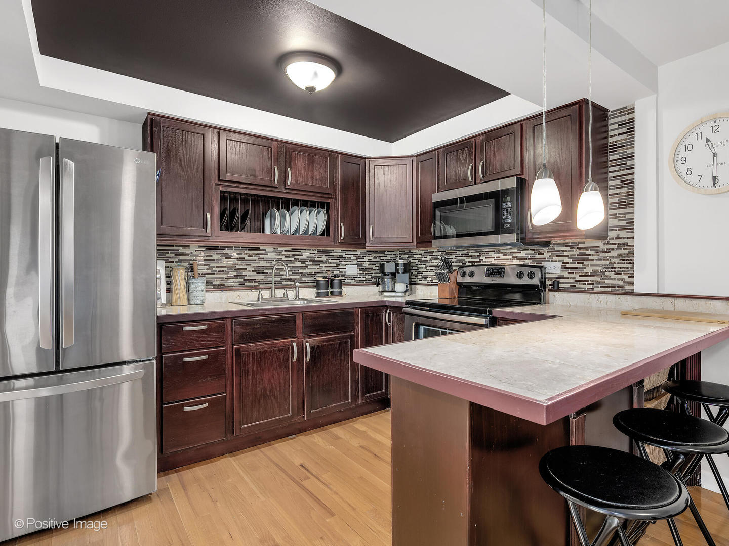 901 S 8th Avenue #11, La Grange, IL 60525