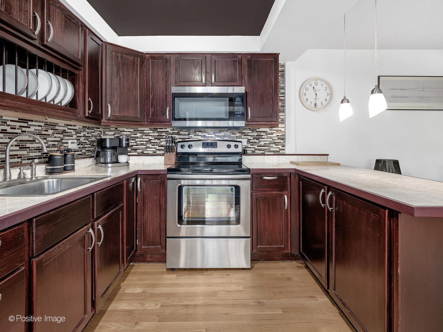 901 S 8th Avenue #11, La Grange, IL 60525