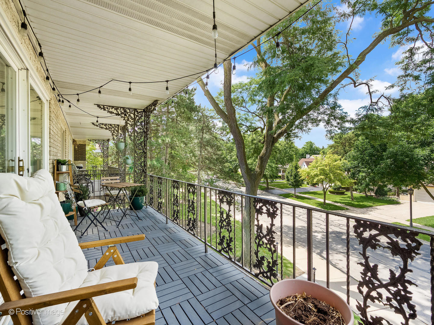 901 S 8th Avenue #11, La Grange, IL 60525