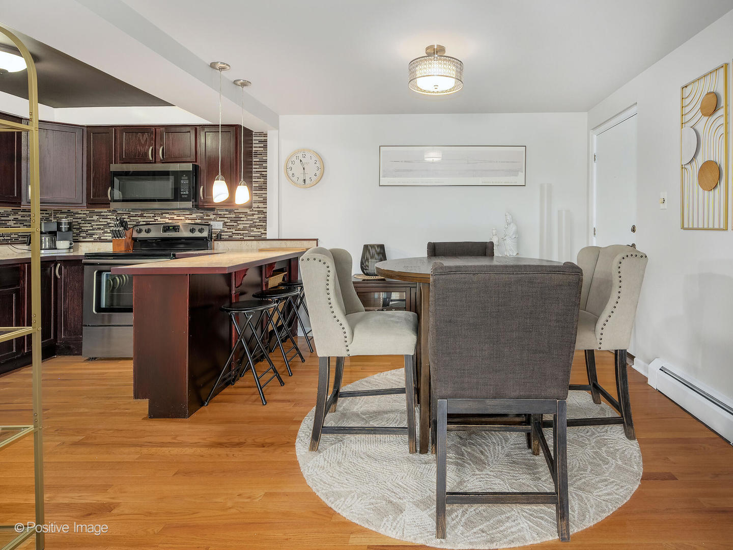 901 S 8th Avenue #11, La Grange, IL 60525