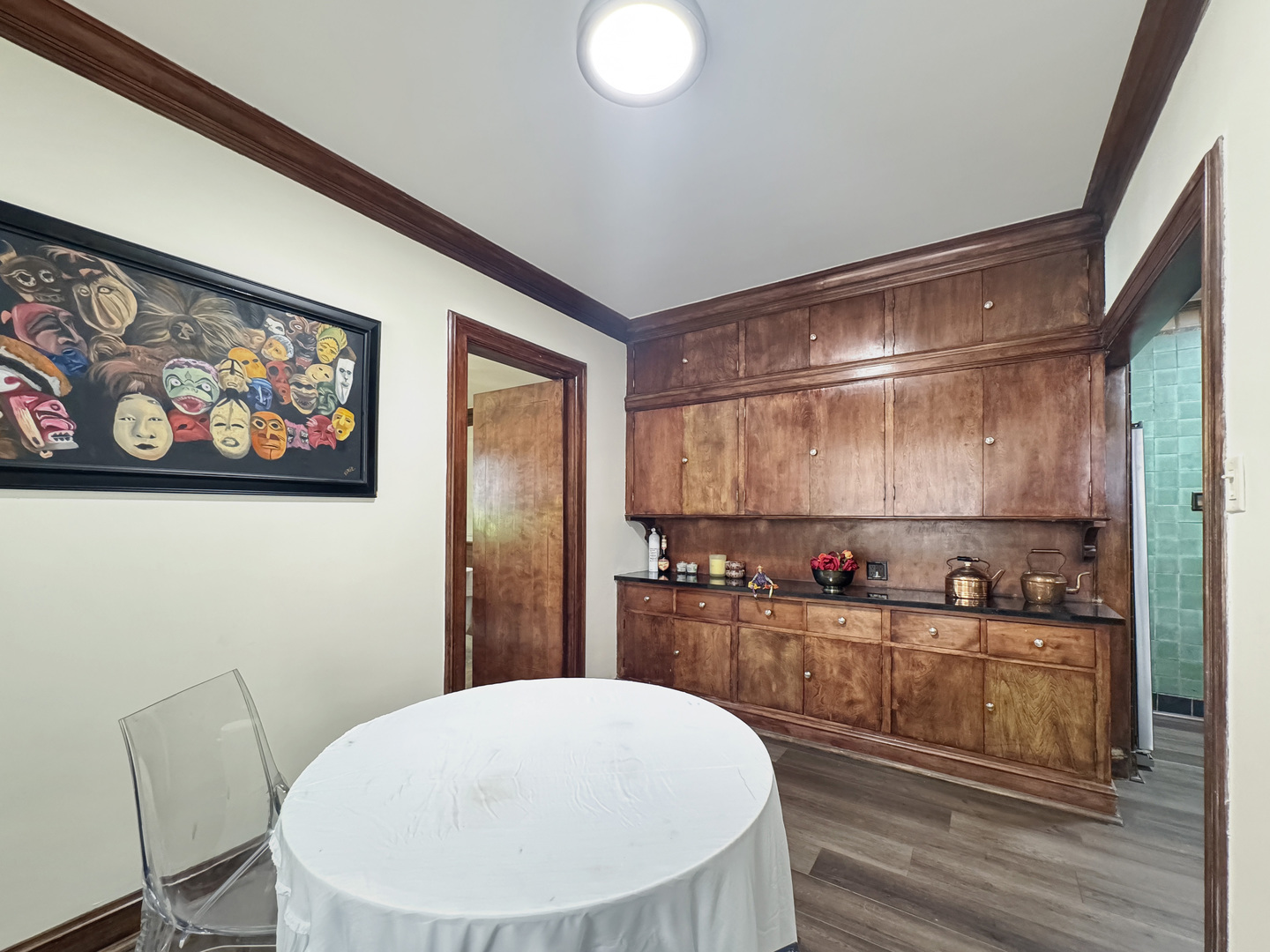 6909 S Chappel Avenue, Chicago, IL 60649