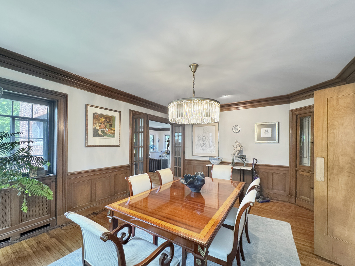 6909 S Chappel Avenue, Chicago, IL 60649
